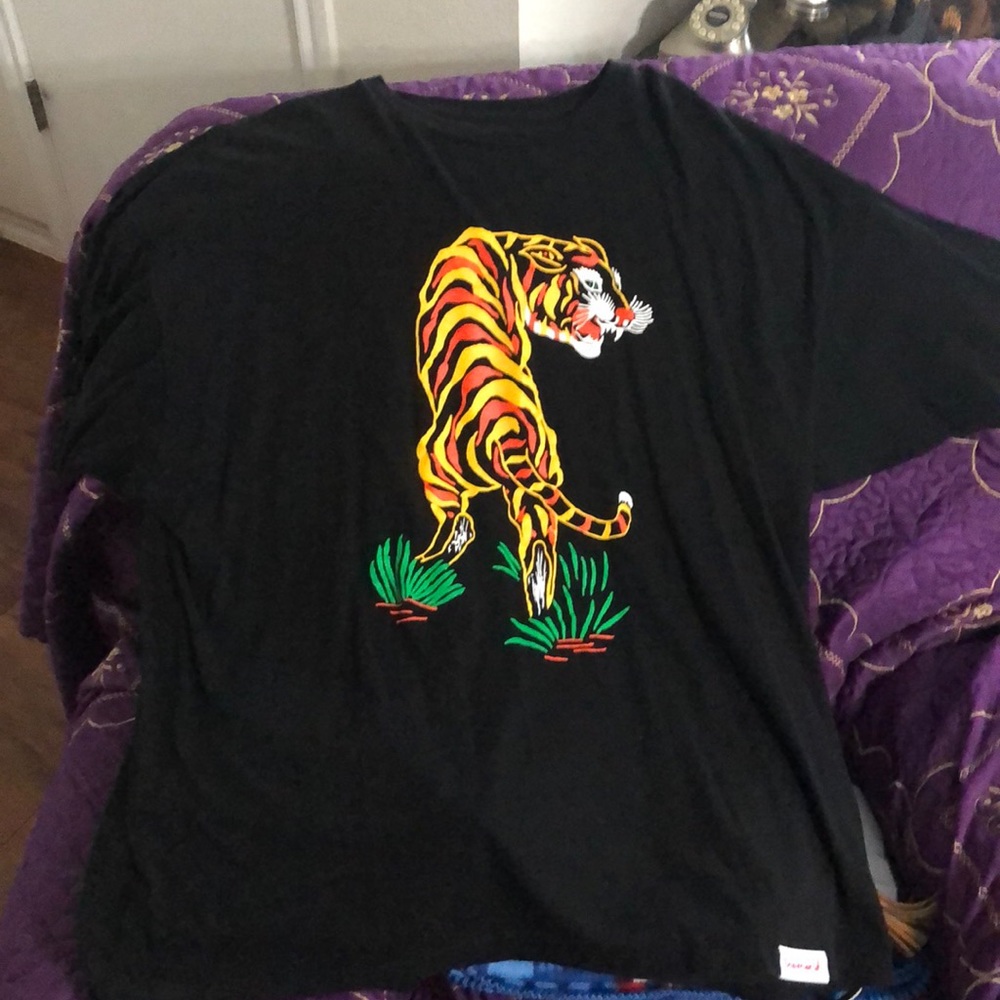 Diamond supply shirt